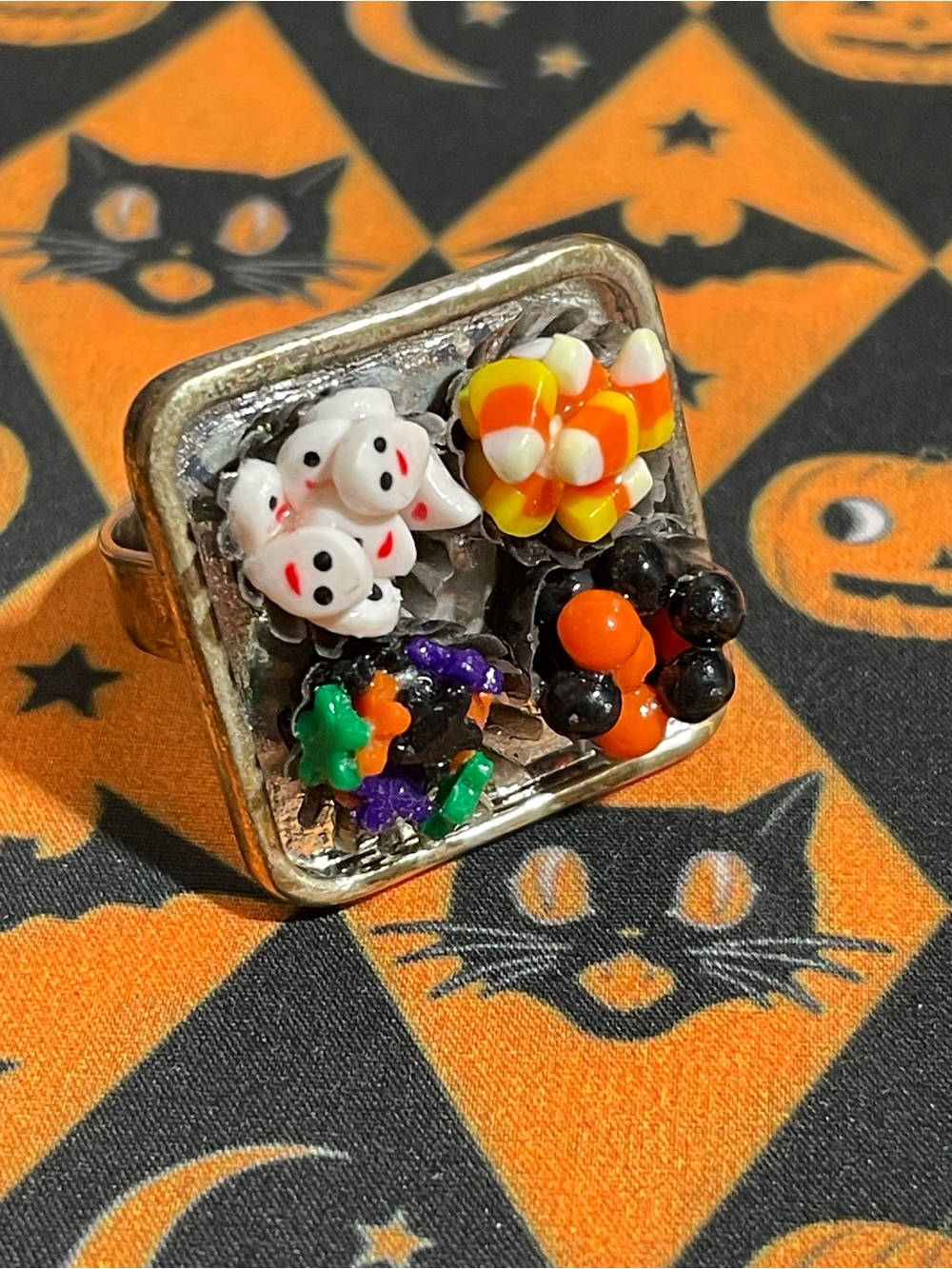 Miniature Candy Corn Ghost Platter Halloween Ring